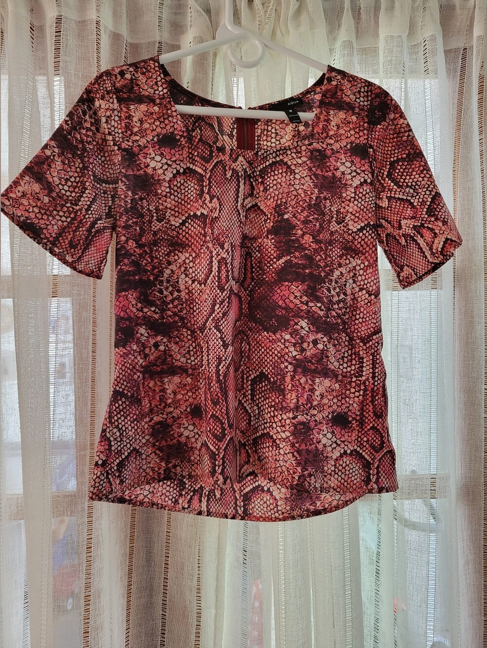 Women’s Aqua Pink Snake-Print Short Sleeve Top